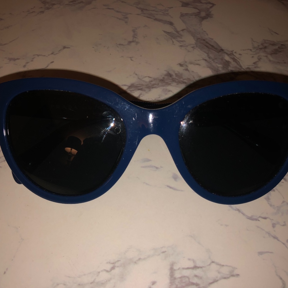 Prada Blue Wayfarer Spr 05p Sunglasses